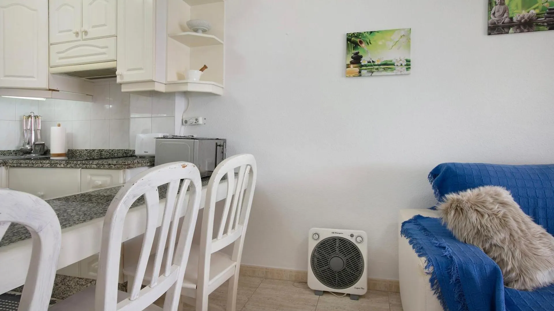 Ceyla Apartment Arona  Spain