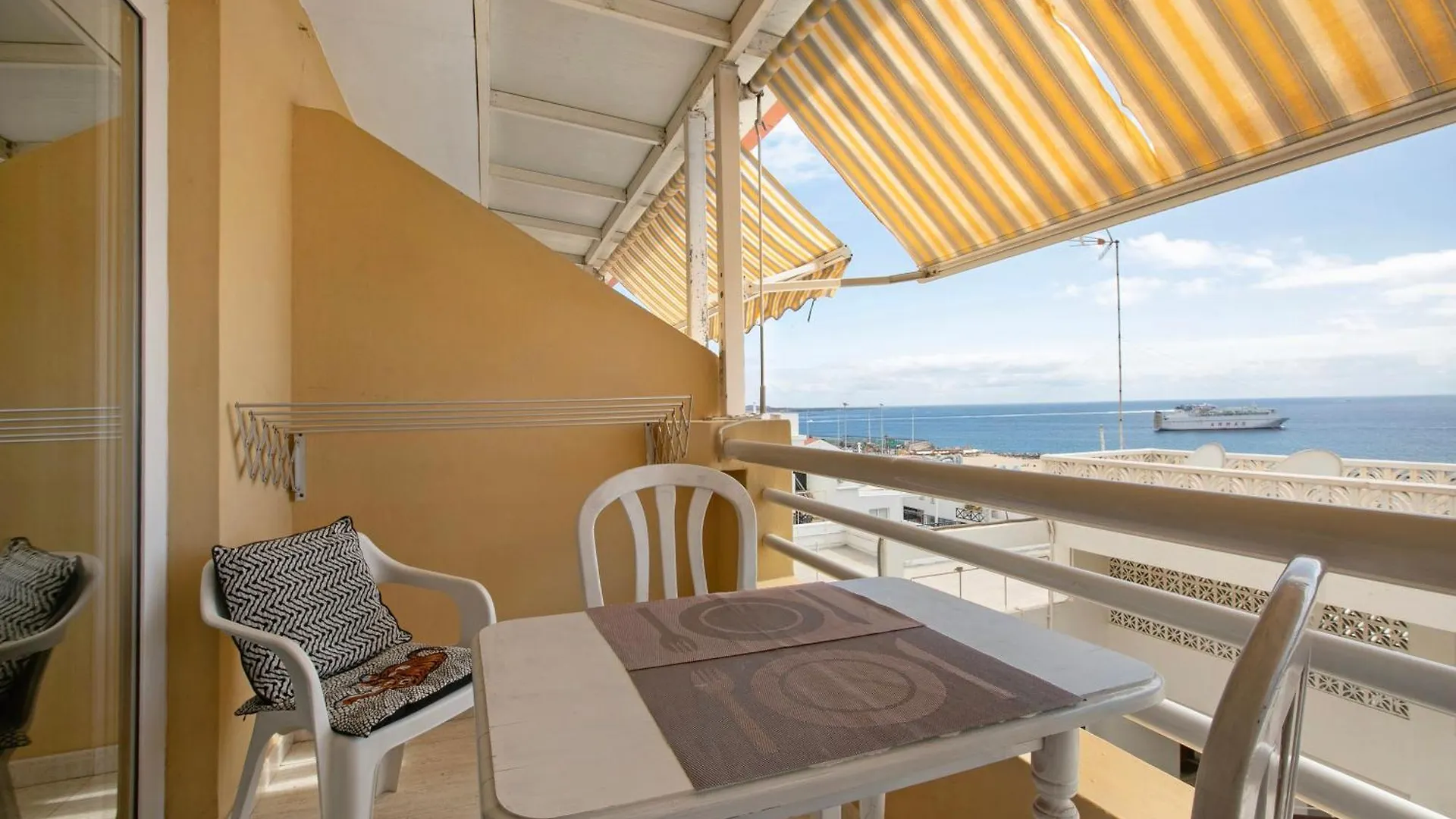 Ceyla Apartment Arona