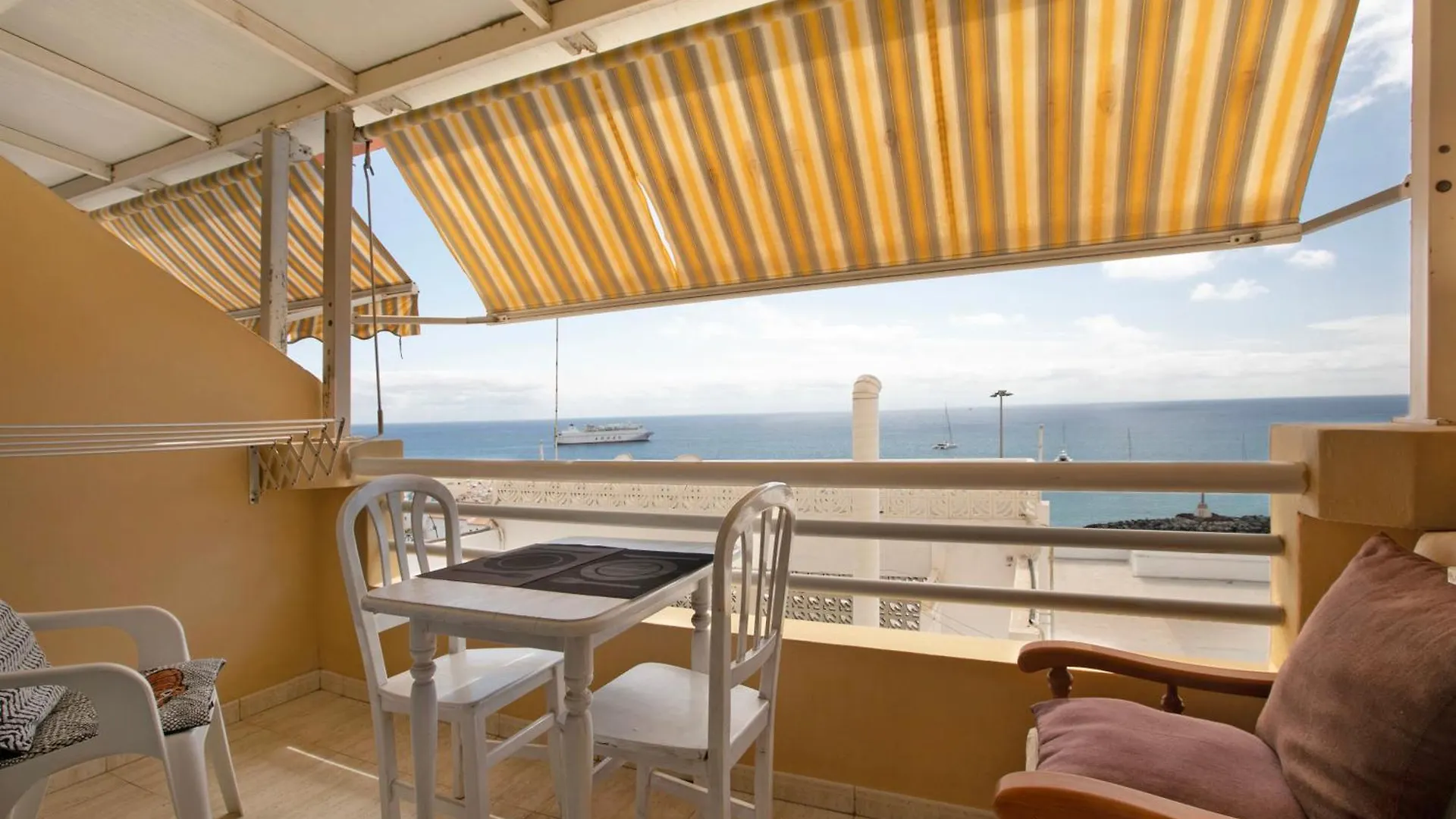 Ceyla Apartment Arona